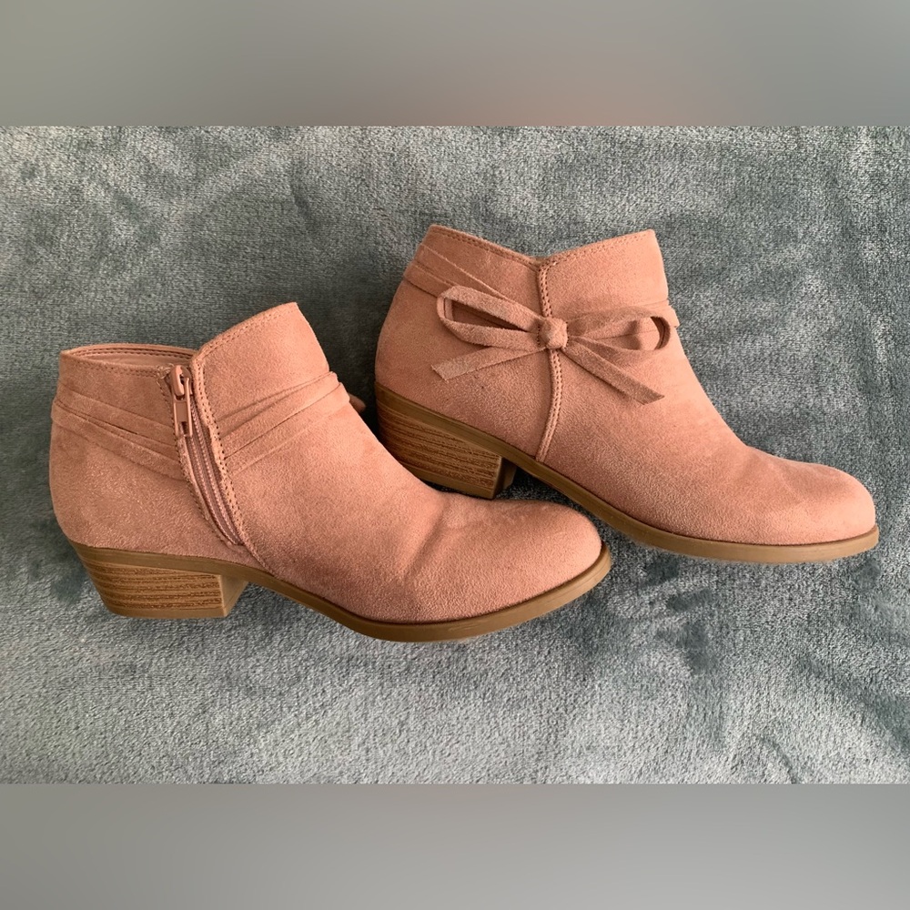 Ankle boots